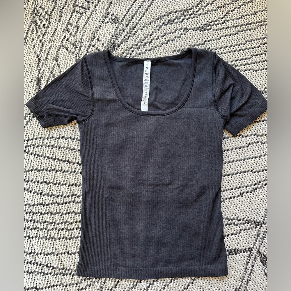 Lululemon Ebb to Street Tee